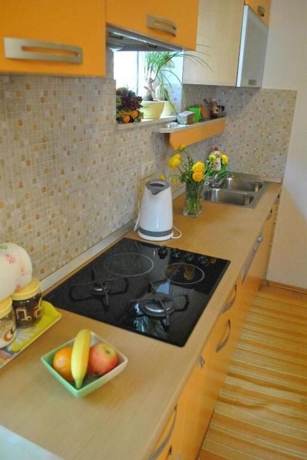 Apartment Vicko 奥米什 外观 照片
