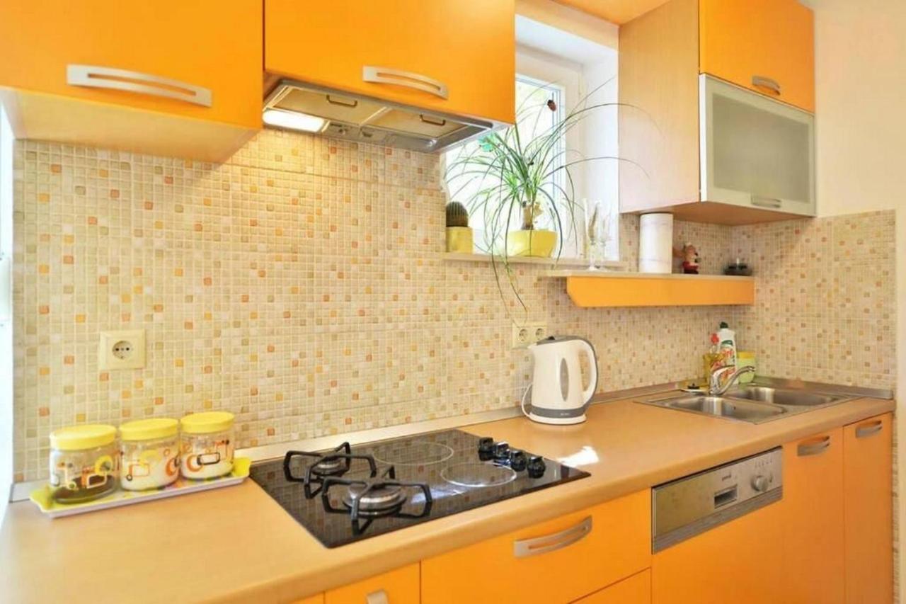 Apartment Vicko 奥米什 外观 照片