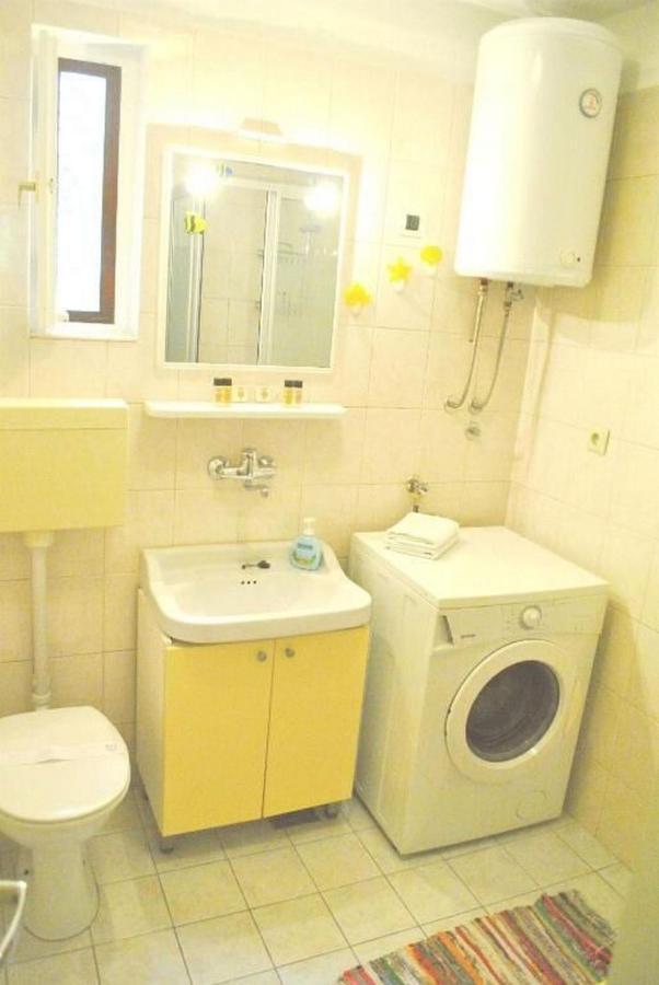 Apartment Vicko 奥米什 外观 照片